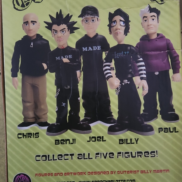 Good Charlotte Paul Action Figure Doll  Punk Music Vinyl Toy With Guitar Pick - Picture 3 of 4